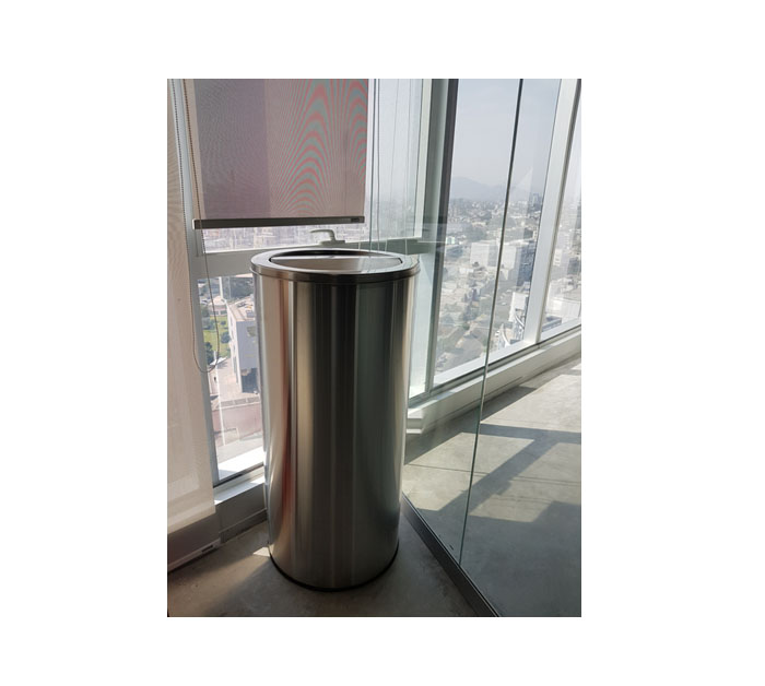 Tacho de Acero Inoxidable con Tapa